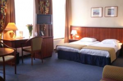���� ����� Die Port Van Cleve 4*