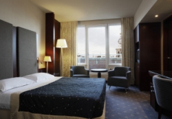 ���� ����� NH Carlton 4*