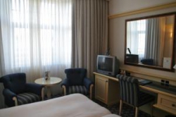 ���� ����� NH Carlton 4*