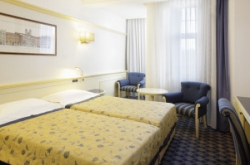 ���� ����� NH Carlton 4*