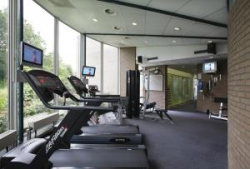 ���� ����� NH Schiphol Airport 4*