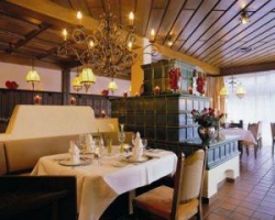 ���� ����� Queens 4*
