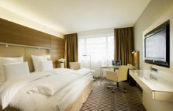 ���� ����� Pullman Berlin Schweizerhof 5*