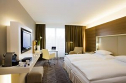 ���� ����� Pullman Berlin Schweizerhof 5*