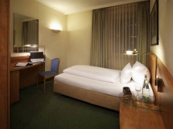 ���� ����� Alsterhof 4*