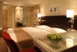 ���� ����� Park Inn Berlin-Alexanderplatz 4*