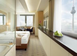 ���� ����� Park Inn Berlin-Alexanderplatz 4*