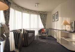 ���� ����� Alexander am Zoo 4*